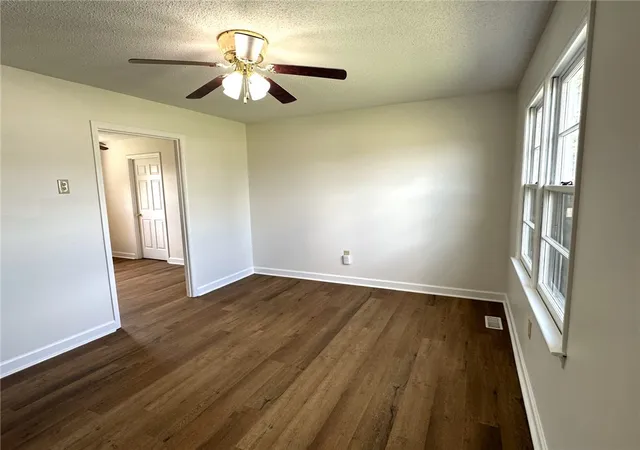 Photo 4 of Single family home for sale at 310 Kingsboro Rd, Anderson, SC 29626 | MLS# 20304905 | Listing updated on 2026-08-11