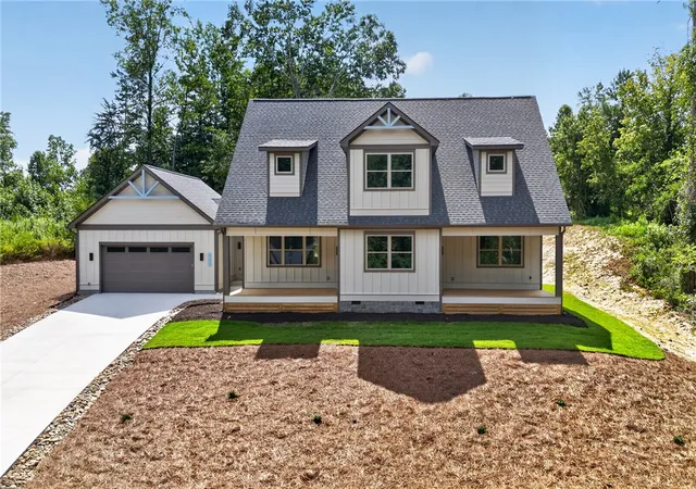 1st image of 423 Kensington Cir, Seneca, SC 29672 | MLS# 20304751