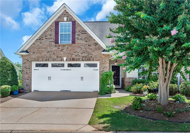 Photo 1 of Townhouse for sale at 118 Shipyard Cir, Anderson, SC 29621 | MLS# 20304919 | Listing updated on 2026-09-01