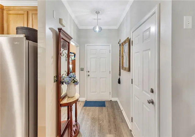 Photo 3 of Townhouse for sale at 118 Shipyard Cir, Anderson, SC 29621 | MLS# 20304919 | Listing updated on 2026-09-01