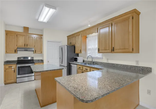 Photo 3 of Single family home for sale at 204 Sedgefield Dr, Clemson, SC 29631 | MLS# 20304947 | Listing updated on 2026-10-05