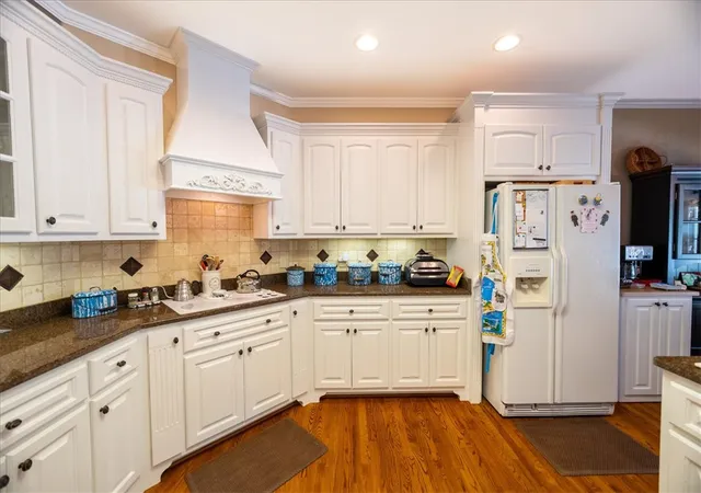 Photo 3 of Single family home for sale at 106 Carson Ct, Easley, SC 29642 | MLS# 20304960 | Listing updated on 2026-09-14