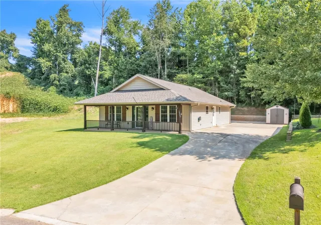 2nd image of 14047 E Camelia Ln, Seneca, SC 29678 | MLS# 20304700