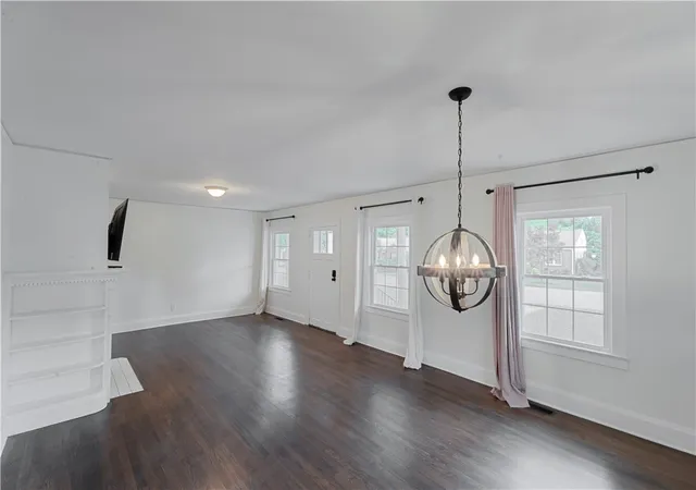 3rd image of 308 W Fredericks St, Anderson, SC 29625 | MLS# 20305000
