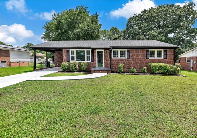 1st image of 109 Avery St, Greenville, SC 29617 | MLS# 20304948