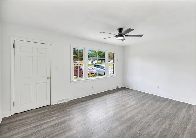 Photo 4 of Sale Pending at 109 Avery St, Greenville, SC 29617 | MLS# 20304948 | Listing updated on 2026-09-04
