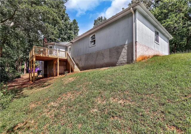 Photo 21 of Single family home for sale at 118 Old Saluda Dam Rd, Greenville, SC 29611 | MLS# 20304177 | Listing updated on 2026-08-18