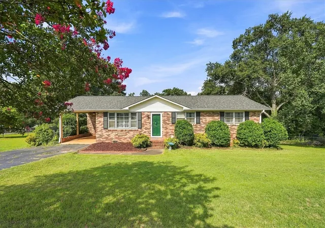 Photo 1 of Sale Pending at 701 Alberta Ave, Boiling Springs, SC 29316 | MLS# 20305038 | Listing updated on 2026-09-02