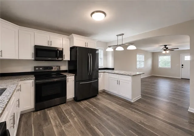 Photo 3 of Single family home for sale at 208 W North Ave, Westminster, SC 29693 | MLS# 20305047 | Listing updated on 2026-09-08