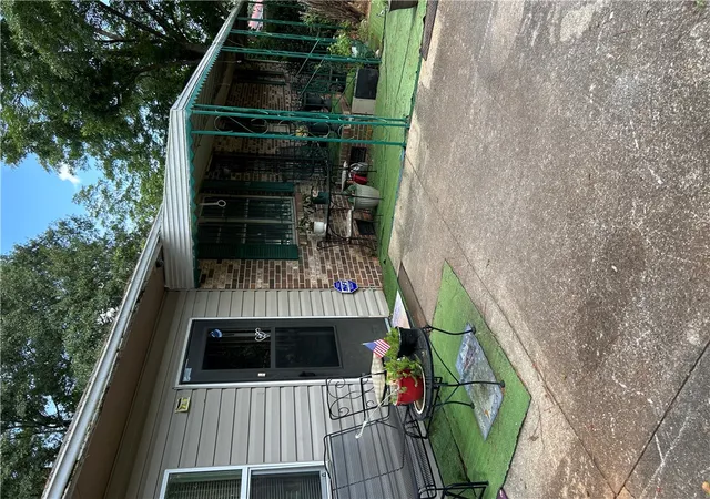 Photo 4 of Single family home for sale at 608 Leon Dr, Anderson, SC 29621 | MLS# 20304983 | Listing updated on 2026-09-18