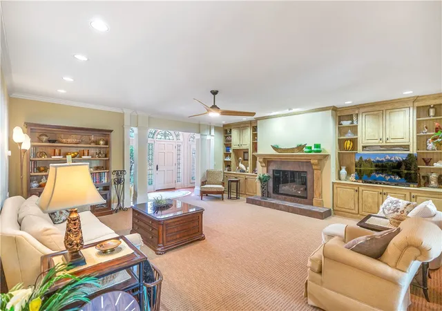 Photo 4 of Single family home for sale at 1002 Thornehill Dr, Anderson, SC 29621 | MLS# 20305048 | Listing updated on 2026-10-16