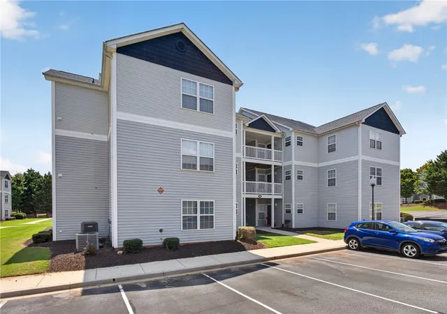Photo 1 of Condo for sale at 146 University Village Dr #H, Central, SC 29630 | MLS# 20305016 | Listing updated on 2026-09-10