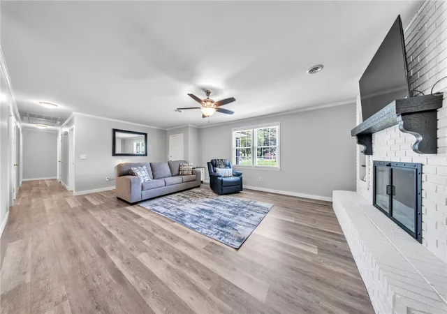 Photo 3 of Single family home for sale at 207 Vinewood St, Piedmont, SC 29673 | MLS# 20305083 | Listing updated on 2026-09-23