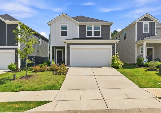 Photo 1 of Single family home for sale at 208 Lanyard Ln, Greenville, SC 29607 | MLS# 20305087 | Listing updated on 2026-09-15