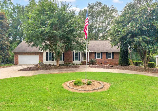 1st image of 103 Colleton Ct, Clemson, SC 29631 | MLS# 20305017