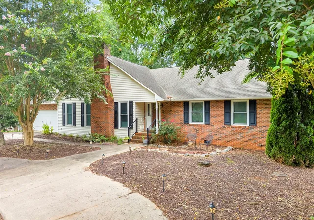 2nd image of 103 Colleton Ct, Clemson, SC 29631 | MLS# 20305017