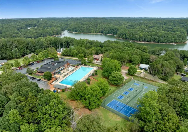 2nd image of 252 Dogwood Dr, Westminster, SC 29693 | MLS# 20305144