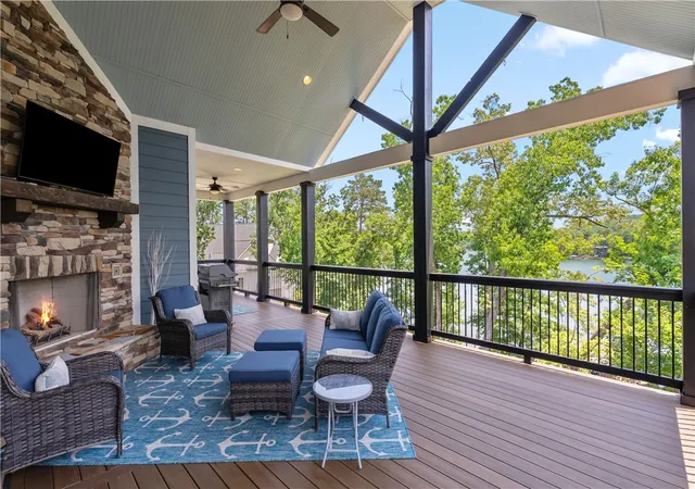 Photo 3 of Single family home for sale at 1384 Harbor Ridge Rd, Seneca, SC 29672 | MLS# 20305146 | Listing updated on 2026-09-14