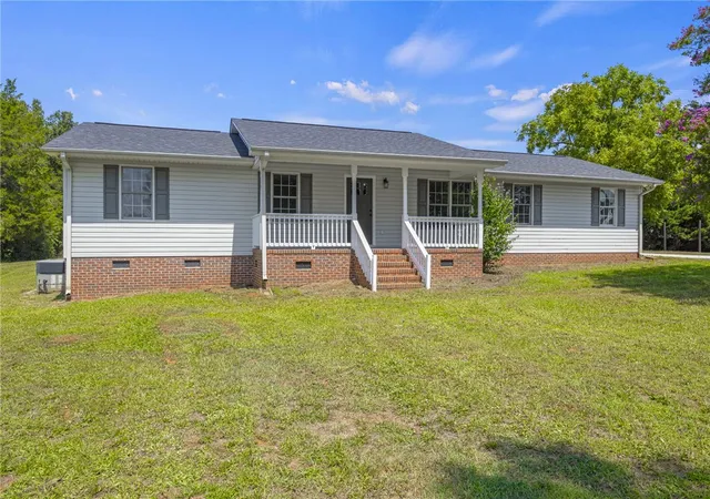 Photo 1 of Sale Pending at 103 Bridgeview Dr, Anderson, SC 29625 | MLS# 20305187 | Listing updated on 2026-08-27