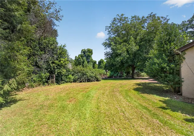 Photo 3 of Single family home for sale at 1719 Old Central Rd, Central, SC 29630 | MLS# 20305149 | Listing updated on 2026-09-18