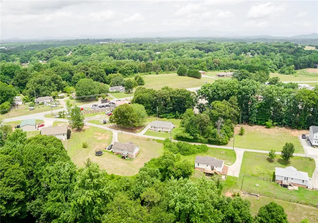 28th image of 115 Clover St, Liberty, SC 29657 | MLS# 20305211