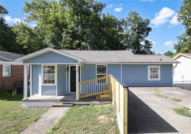 Single family home for sale at 807 W Franklin St, Anderson, SC 29624 | MLS# 20304671