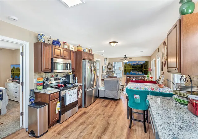 Photo 3 of Single family home for sale at 1002 Overbrook Dr, Seneca, SC 29678 | MLS# 20305164 | Listing updated on 2026-08-29
