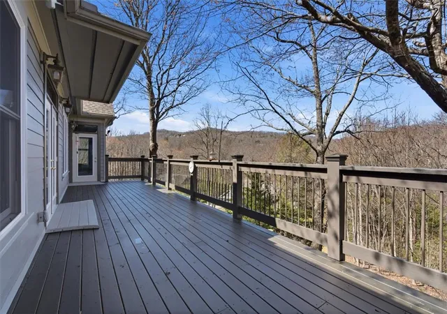 Photo 4 of Single family home for sale at 3 Rustic Ct, Landrum, SC 29356 | MLS# 20305230 | Listing updated on 2026-08-24