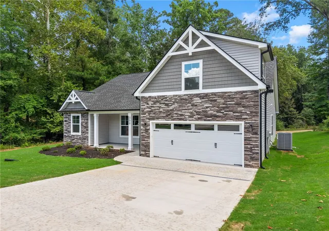 2nd image of 300 Canebrake Dr, Anderson, SC 29621 | MLS# 20305246