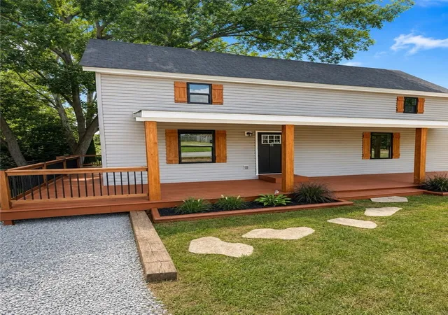 Photo 2 of Sale Pending at 12 Front St, Pelzer, SC 29669 | MLS# 20305108 | Listing updated on 2026-08-29