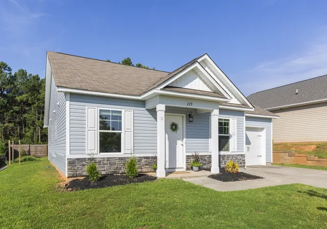 3rd image of 229 Maple Grove Rd, Seneca, SC 29678 | MLS# 20305179