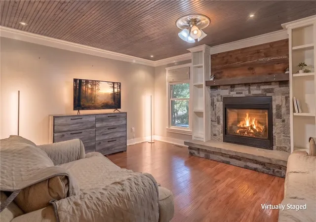 Photo 3 of Single family home for sale at 505 Hunters Hl Rd, Simpsonville, SC 29680 | MLS# 20304001 | Listing updated on 2026-09-09