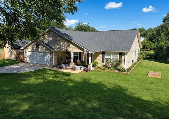1st image of 1237 Massey Rd, Pendleton, SC 29670 | MLS# 20305276