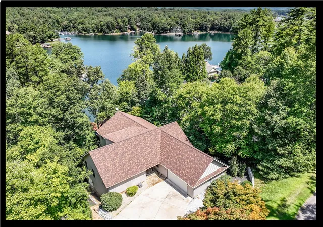 1st image of 932 Bay Ridge Dr, Salem, SC 29676 | MLS# 20305054