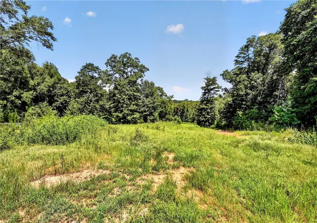 Photo 3 of House for sale at 3930 Old Dobbins Brg Rd, Fair Play, SC 29643 | MLS# 20305248 | Listing updated on 2026-09-02