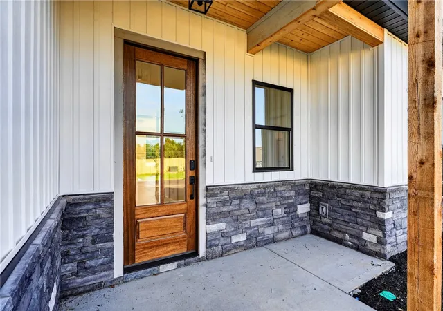 Photo 4 of Single family home for sale at 414 Blume Rd, Anderson, SC 29625 | MLS# 20305290 | Listing updated on 2026-08-21