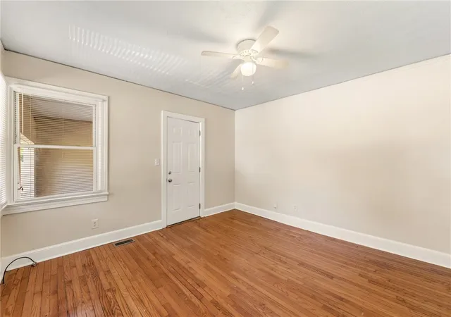 Photo 4 of Single family home for sale at 606 Perry Rd, Greenville, SC 29609 | MLS# 20305163 | Listing updated on 2026-08-22