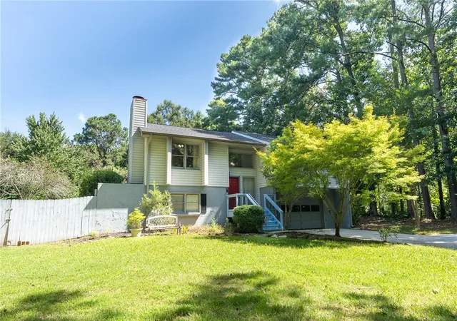 Photo 1 of Single family home for sale at 117 Shaftsbury Rd, Clemson, SC 29631 | MLS# 20305295 | Listing updated on 2026-08-20