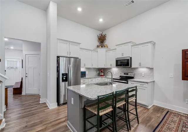 Photo 3 of Sale Pending at 248 Rosecroft Dr, Easley, SC 29642 | MLS# 20305279 | Listing updated on 2026-10-06