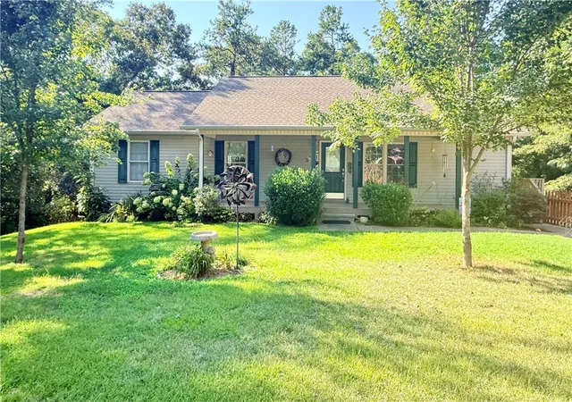 1st image of 122 W Barkdale Dr, Salem, SC 29676 | MLS# 20305224
