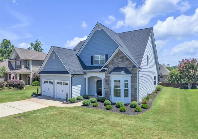 Photo 3 of Single family home for sale at 116 Stone Cottage Dr, Anderson, SC 29621 | MLS# 20305273 | Listing updated on 2026-09-21