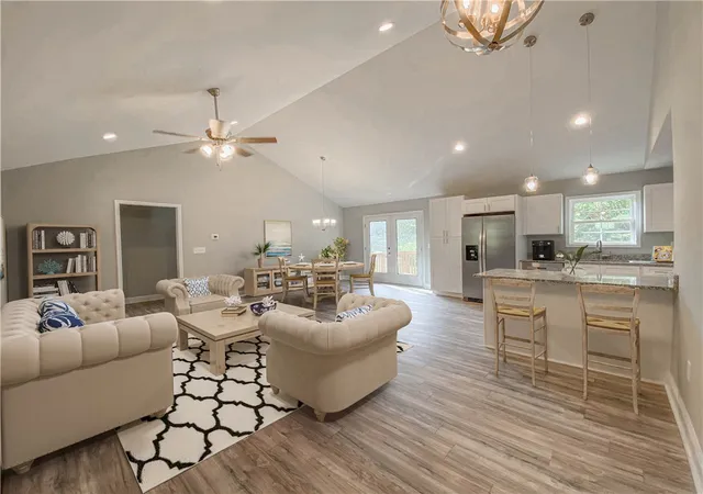Photo 3 of Single family home for sale at 106 W South 6th St, Seneca, SC 29678 | MLS# 20305319 | Listing updated on 2026-08-26