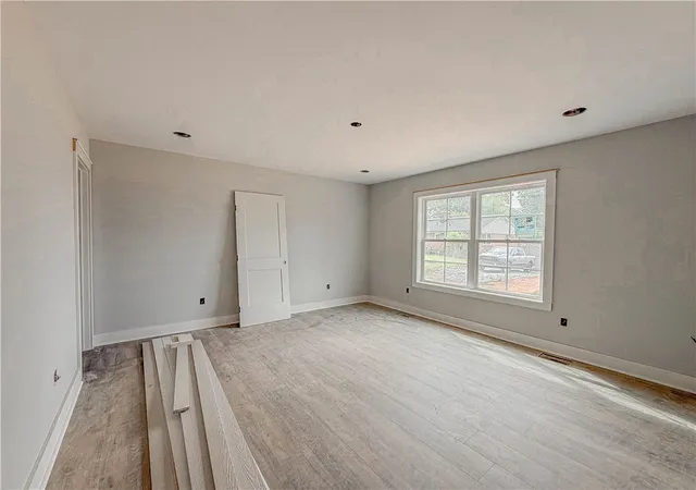 44th image of 106 W South 6th St, Seneca, SC 29678 | MLS# 20305319