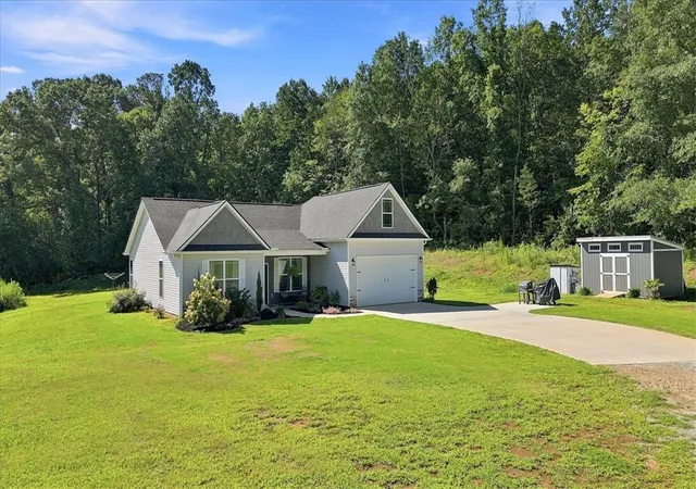 Photo 3 of Single family home for sale at 155 Stephens Rd, Pickens, SC 29671 | MLS# 20305320 | Listing updated on 2026-09-29