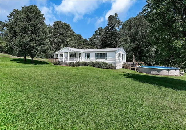 2nd image of 972 W Bear Swamp Rd, Walhalla, SC 29691 | MLS# 20305321