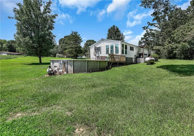 Photo 3 of Manufactured home for sale at 972 W Bear Swamp Rd, Walhalla, SC 29691 | MLS# 20305321 | Listing updated on 2026-09-15