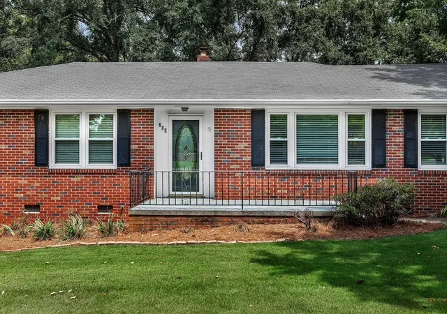 2nd image of 200 Edgebrook Dr, Anderson, SC 29621 | MLS# 20305310