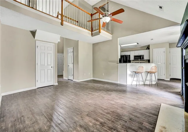 Photo 3 of Sale Pending at 287 Cherokee Dr, Fair Play, SC 29643 | MLS# 20305335 | Listing updated on 2026-09-30