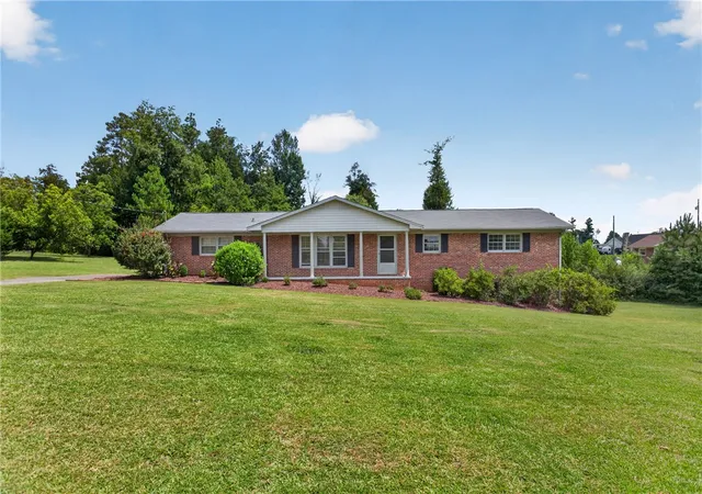 1st image of 602 W Quincy Rd, Seneca, SC 29678 | MLS# 20305286