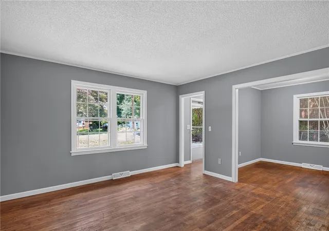 Photo 3 of Single family home for sale at 1104 White St, Pendleton, SC 29670 | MLS# 20305353 | Listing updated on 2026-08-24